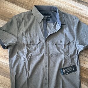 Kenneth Cole Men's Gray Slim Fit Short Sleeve Shirt size M NWT